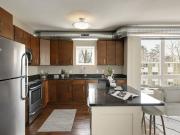 1 BR, 1 BA Apartment 3144 Chowen Avenue South Unit 522,...