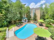 1 BR, 1 BA Apartment 5245 Citrus Boulevard Unit Y380,...