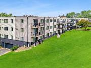 1 BR, 1 BA Apartment 560 West Sandhurst Drive Unit 535...