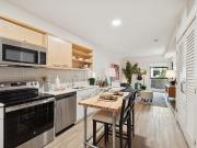 1 BR, 1 BA Apartment 6201 Hollywood Boulevard Unit 3521,...