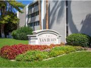 1 BR, 1 BA Apartment 625 North Van Buren Avenue Unit...