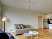 1 BR, 1 BA Apartment 628 University Ave SE, Minneapolis,...