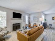 1 BR, 1 BA Apartment 901 East Greenway Glen Dr Unit...