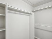 1 Br, 1 bath, Apartment 2902 W Sweetwater Ave