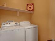 1 Br, 1 bath, Apartment 500 Central Park Dr