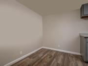 1 Br, 1 bath, Apartment 7000 Phoenix Avenue NE