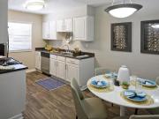 1 Br, 1 bath, Apartment 8401 Spain Rd NE