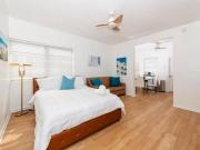 1 Br, 1 bath, Condo 545 Michigan Ave