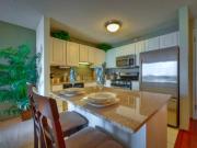 1 Br, 1 bath, Condo 575 N State St