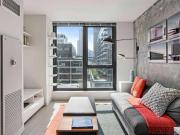 1 Br, 1 bath, Condo 676 W Superior