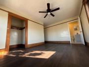 1 Br, 1 bath, Single Family 526 W 49th St