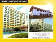1 BR 40 SQ.m loft type no dp in cambridge village condo...