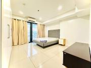 1 br, 45 sqm Condo with Okada View in Parañaque