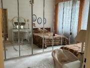 1 BR bright and pretty suite with nice neighbours,...