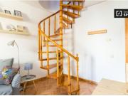 1 dormitorios duplex con aire acondicionado y balcón en...