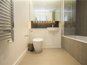 1 Double room ensuite room with shower and bath