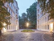 Hochwertige 3 Zimmer Altbauwohnung mit Bad en Suite in...