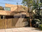 1 kanal 4 bed rooms house for rent Dha phase 3