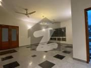 1 Kanal Beautiful House 6 Bed With Basement Bahria Town...