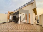 1 kanal beautiful house for rent Teachers Colony