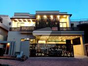 1 Kanal Beautiful Luxury House In Bahria Town Phase 4