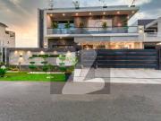 1 Kanal Beautifully Designed Fully Furnished House With...