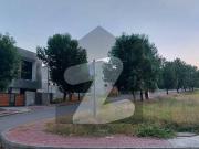 1 Kanal Boulevard Corner Plot For Sale 7 Marla Extra land