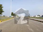 1 Kanal Boulevard Corner Plot South Facing Very Prime...