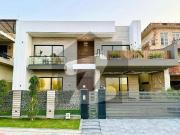 1 Kanal Brand New Beautiful, Luxury and Designer house...