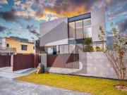 1 Kanal Brand New Fully Furnished Japanese Designed...