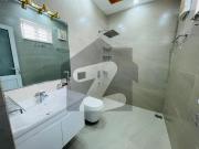 1 Kanal Brand New House For Sale. Size 5090 In G13/2...