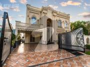 1 kanal brand new lavish victorian design house for sale...