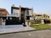 1 kanal brand new luxury modern design house available...