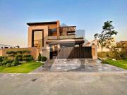 1 kanal brand new modern bungalow for rent phase 7