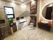 1 kanal used modern house available for sale in lake...