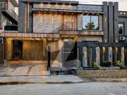 1 Kanal Brand New Ultra Modern Design With Height Lobby...