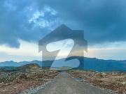 1 Kanal Corner Plot Near The Main Road Available For Sale