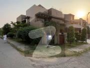 1 Kanal Corner Solar Installed House For Sale In DHA...