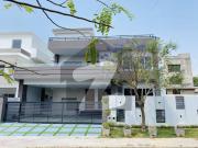 1 Kanal Designer House On Prime Location Near Central Park