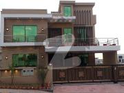 1 Kanal Double Storey With Basement A+ Constructed House...