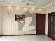 1 Kanal Elegant And Fully Maintained Super Hot Located...