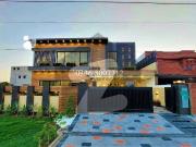 1 kanal facing park furnished bungalow for sale