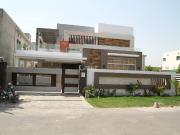 1 Kanal Farm House for Rent in Lahore Sadique Colony...