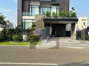 1 Kanal Full Basement Furnished bungalow at prime...