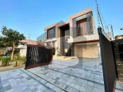 1 Kanal Fully Furnished Luxurious House for Rent in DHA...