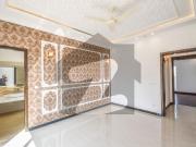 1 kanal good condition old house available for rent dha...