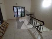 1 kanal great location old house for sale in main cantt
