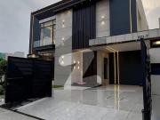 1 Kanal House Available For Rent