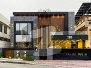 1 Kanal House Available In Bahria Town Phase 3 For Sale