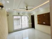 1 Kanal House for Sale